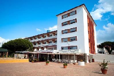 HOTEL PATO ROJO
